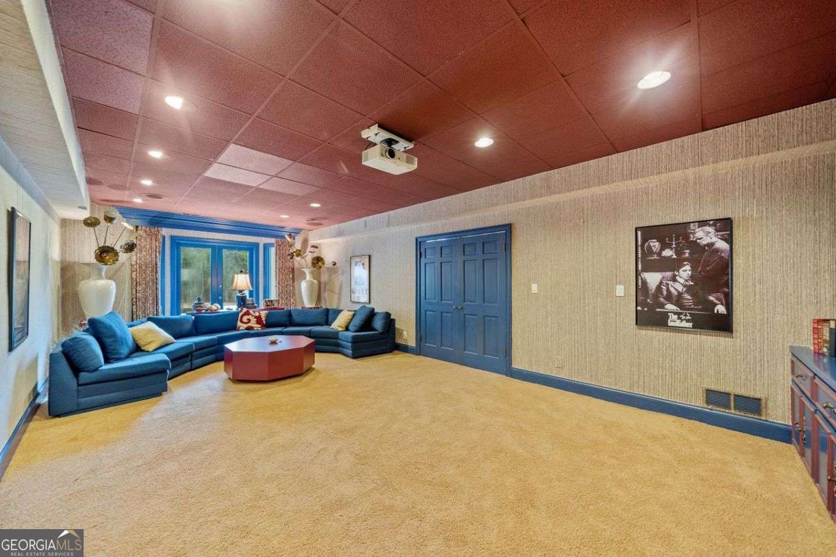 Atlanta Country Club - Residential