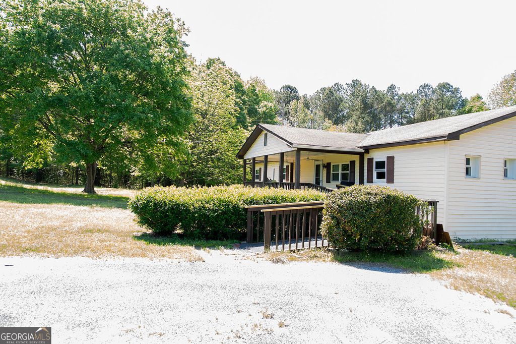 Photo of 3131 Langley Road, Loganville, GA 30052 (MLS # 10766742)