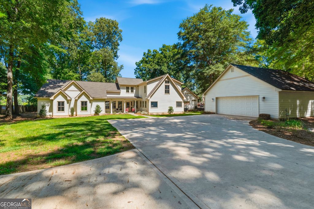 Photo of 136 N Hidden Lake Drive, Eatonton, GA 31024 (MLS # 10766641)