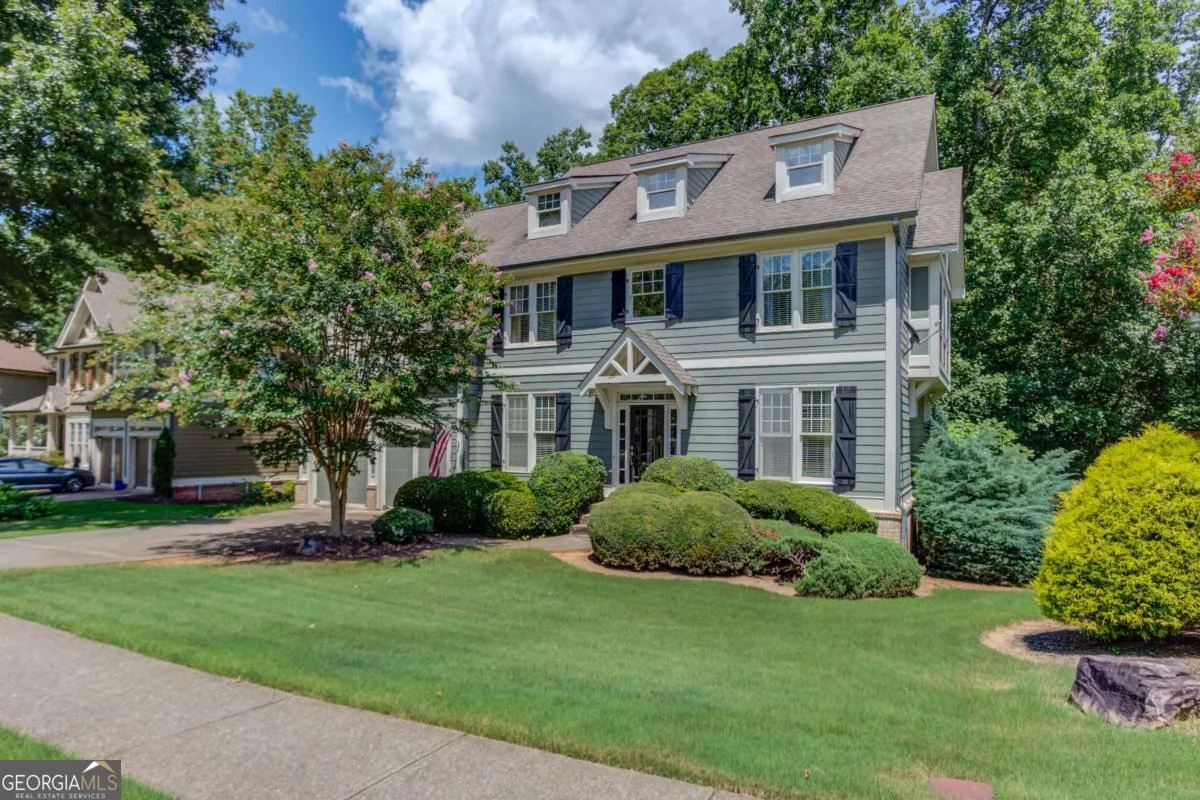 5989 Grand Loop Road