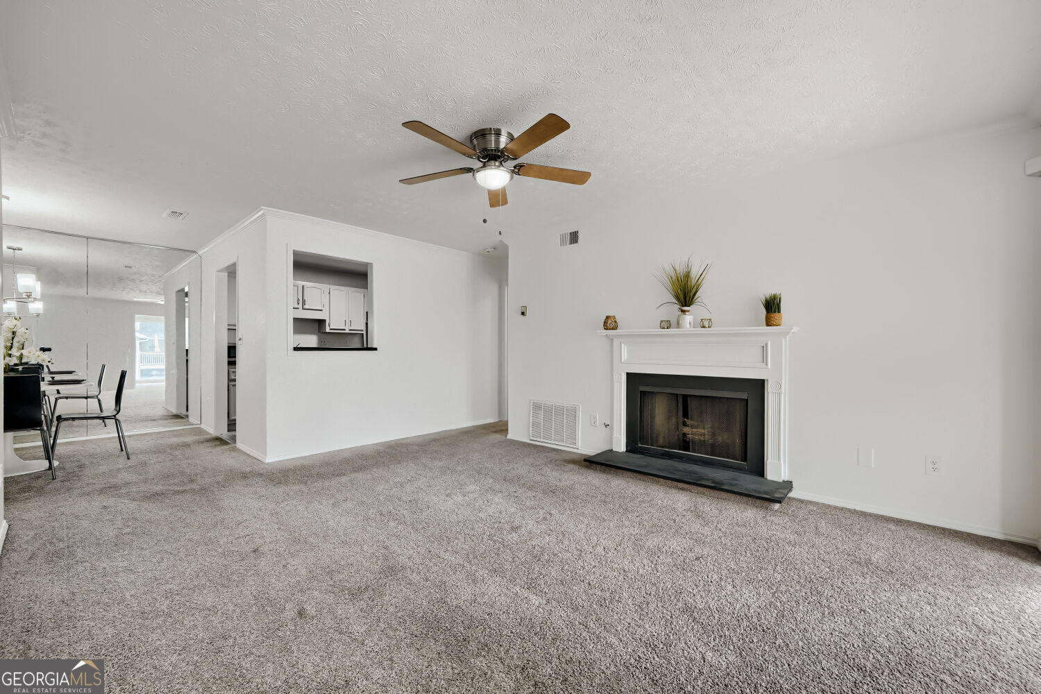 905 Augusta DR
