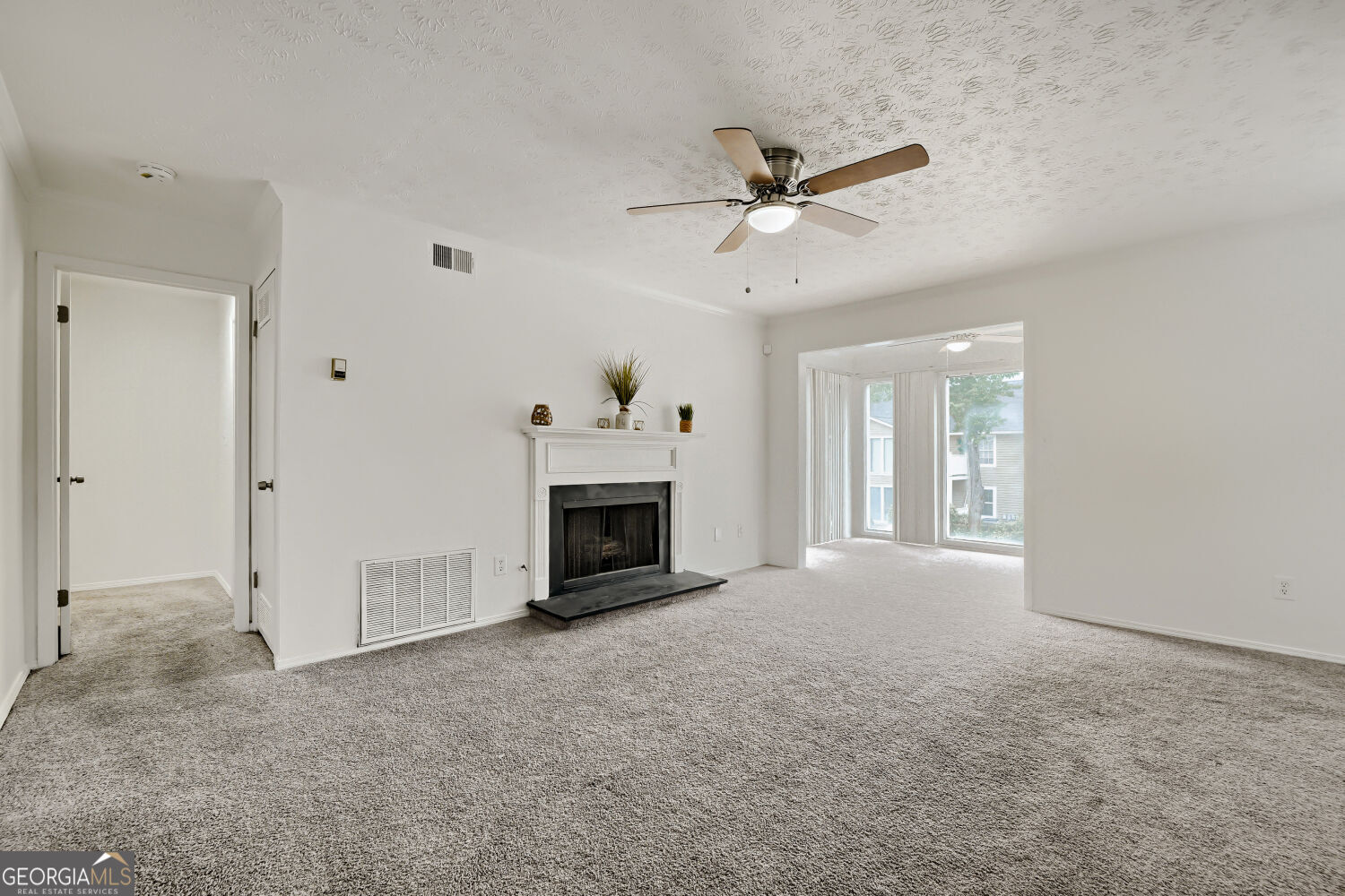 905 Augusta DR