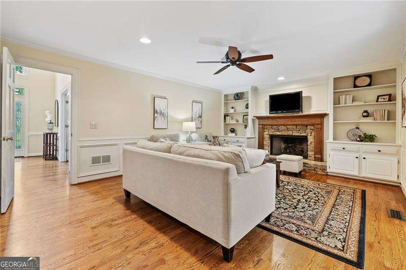 Windsor Oaks - Residential