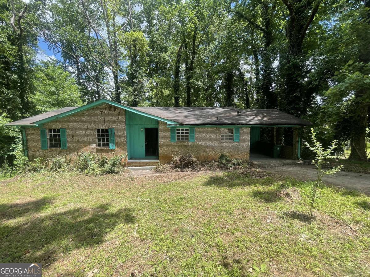 ATTENTION INVESTORS! Looking for your next renovation project? This fixer upper needs EVERYTHING. But with 5 Bedrooms, 3 Baths, 2189sf, and comps up to 350k, it's a no brainer fix and flip! Or a savvy landlord could renovate and rent, demanding top dollar once rehabbed! Bring your flashlight, your vision, and your CASH. This one will go quickly!