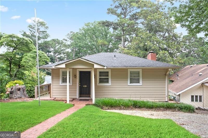 6381 Lakeview DR