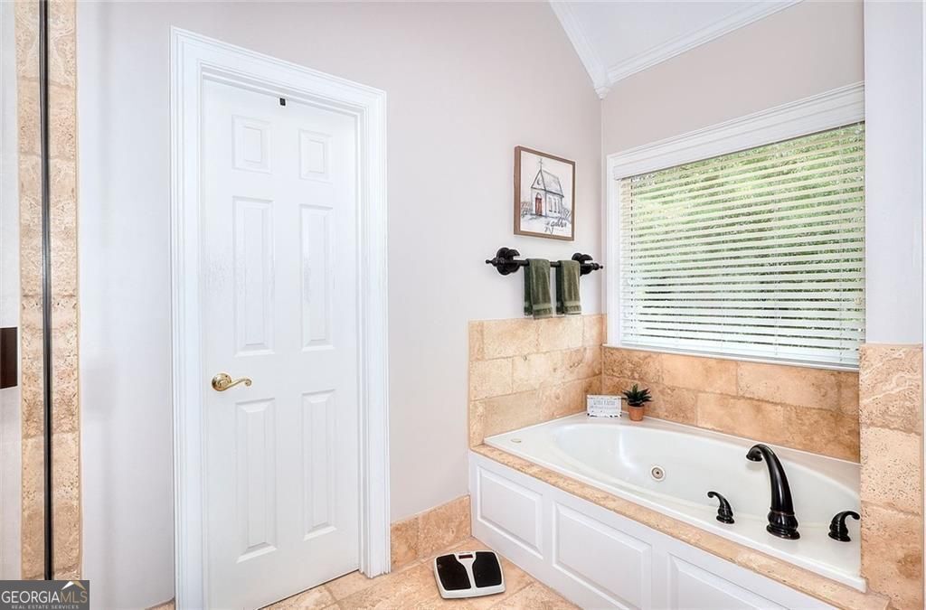 Loganville, Georgia 30052, United States, 5 Bedrooms Bedrooms, ,4 BathroomsBathrooms,Residential,Active,135743