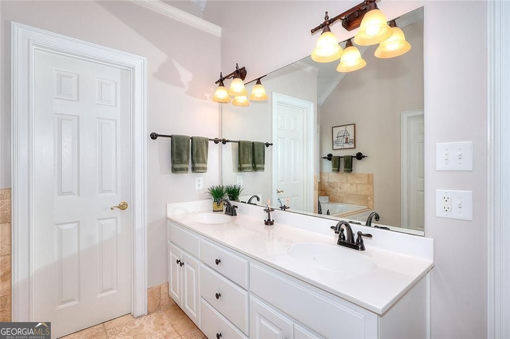 Loganville, Georgia 30052, United States, 5 Bedrooms Bedrooms, ,4 BathroomsBathrooms,Residential,Active,135743