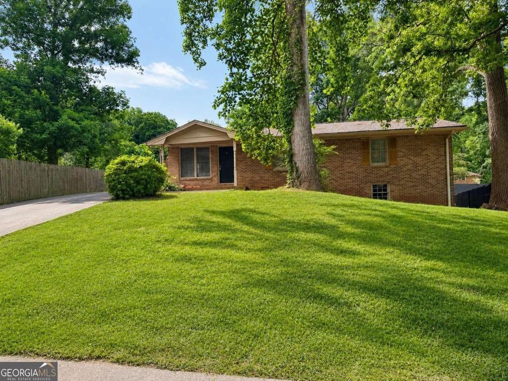 Photo of 2401 Dawn Court, Decatur, GA 30032 (MLS # 10777299)