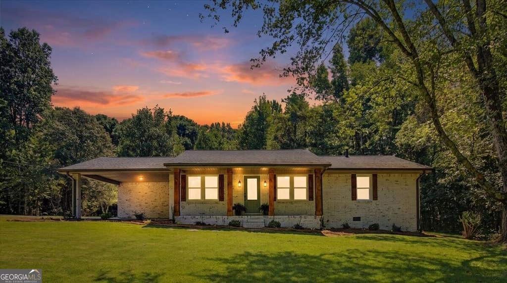 Photo of 3986 Bearden Lane, Douglasville, GA 30135 (MLS # 10822896)