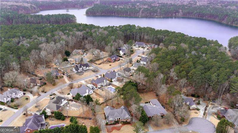 3937 Bridgewater LN NW