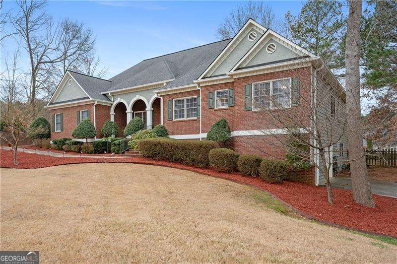 3937 Bridgewater LN NW