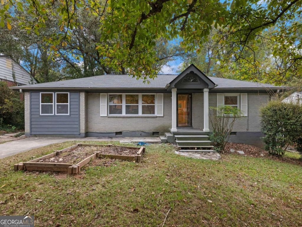 Photo of 2949 Judylyn Drive, Decatur, GA 30033 (MLS # 10633174)