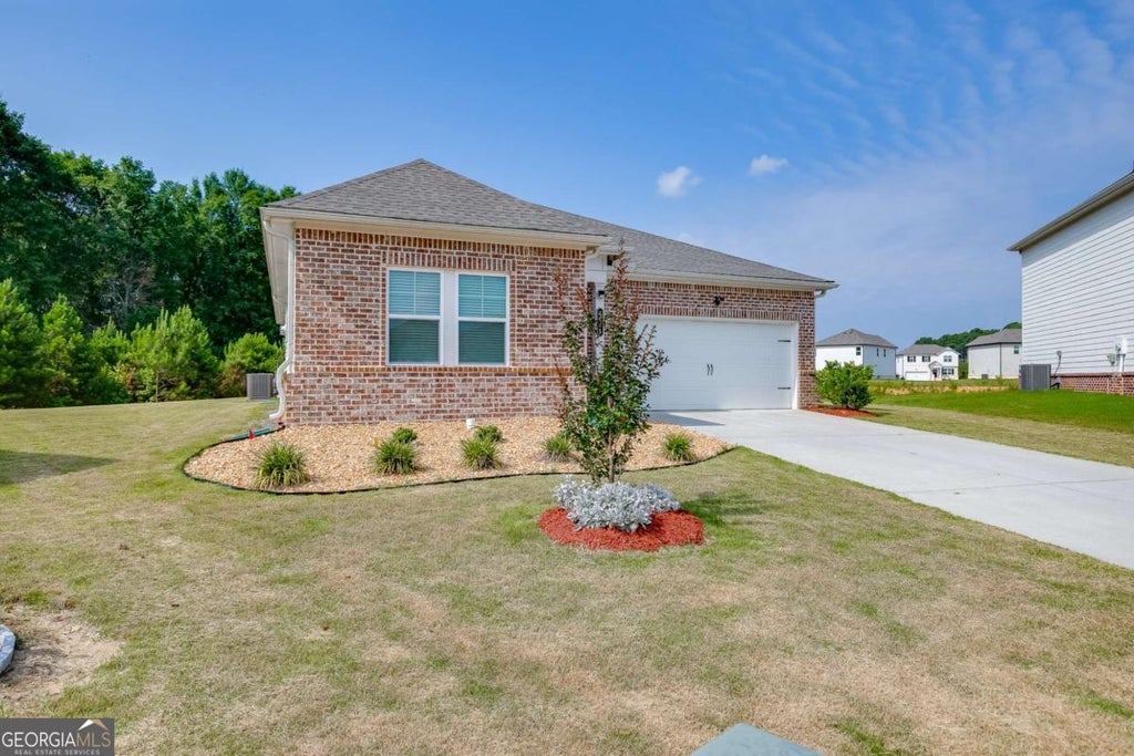 Photo of 4045 Berry Farm Court, Loganville, GA 30052 (MLS # 10798267)