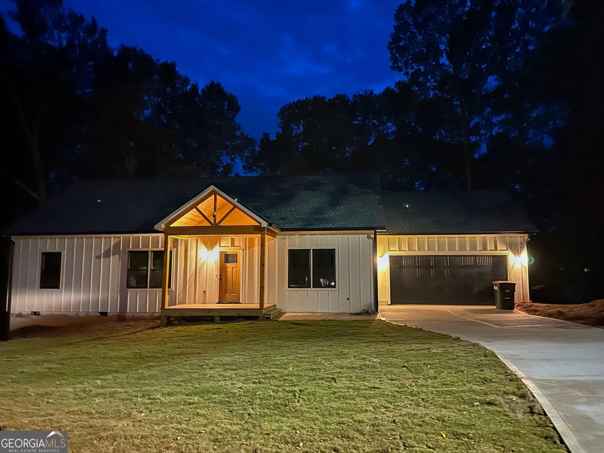 83 Crestwood DR