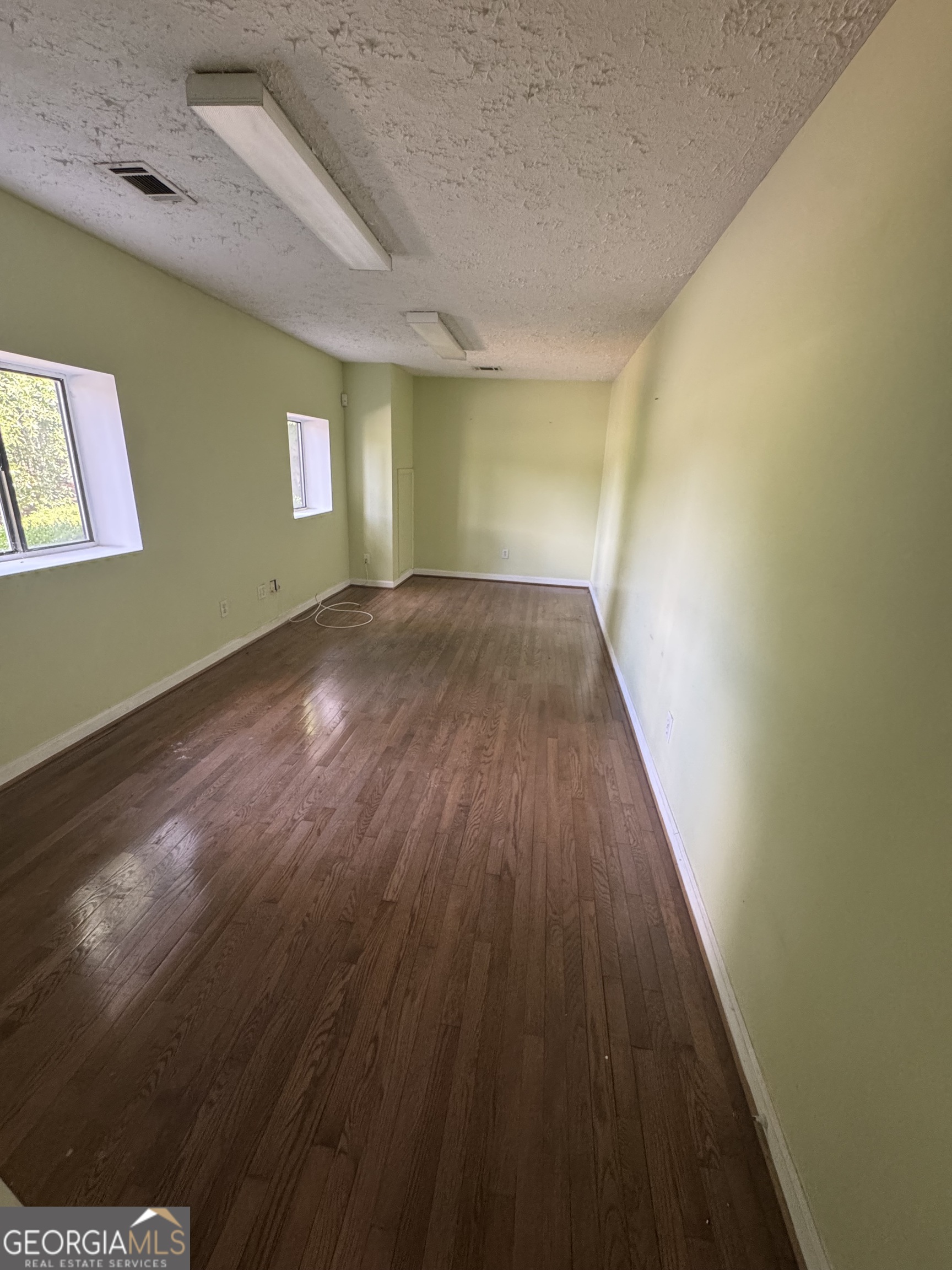 1035 Old Middleton RD
