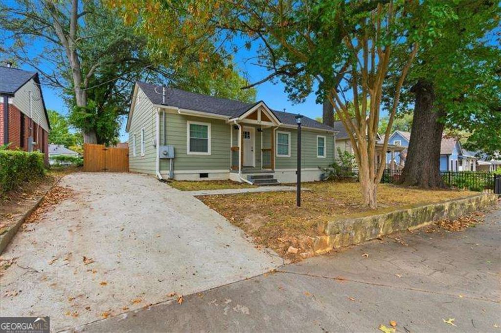 Photo of 749 Bonnie Brae Avenue SW, Atlanta, GA 30310 (MLS # 10709040)