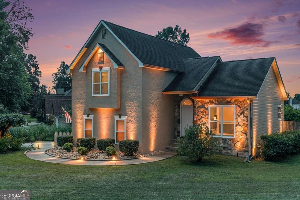 Photo of 1131 Orr Road, Jonesboro, GA 30238 (MLS # 10697557)