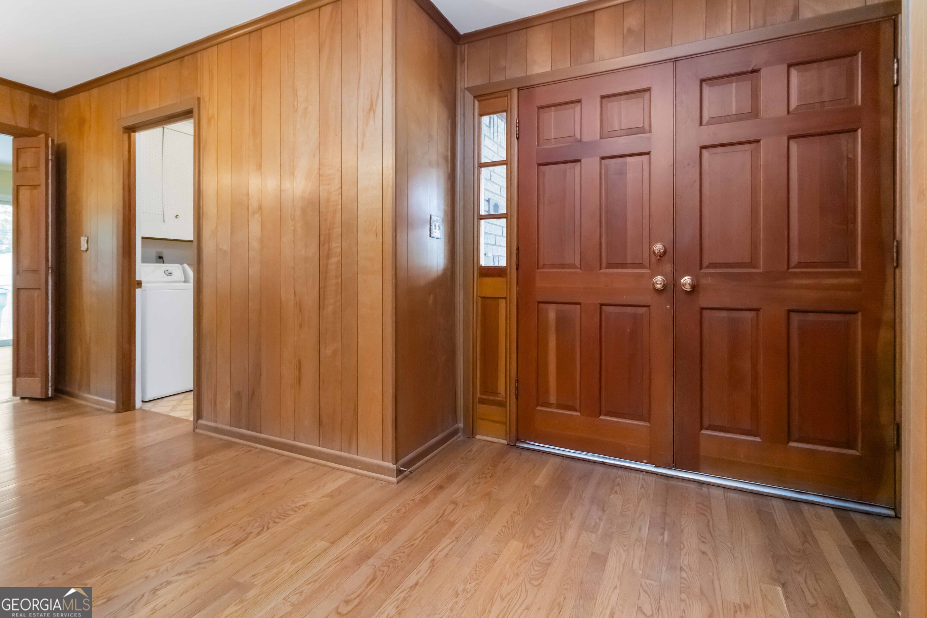 1722 Camelot CIR