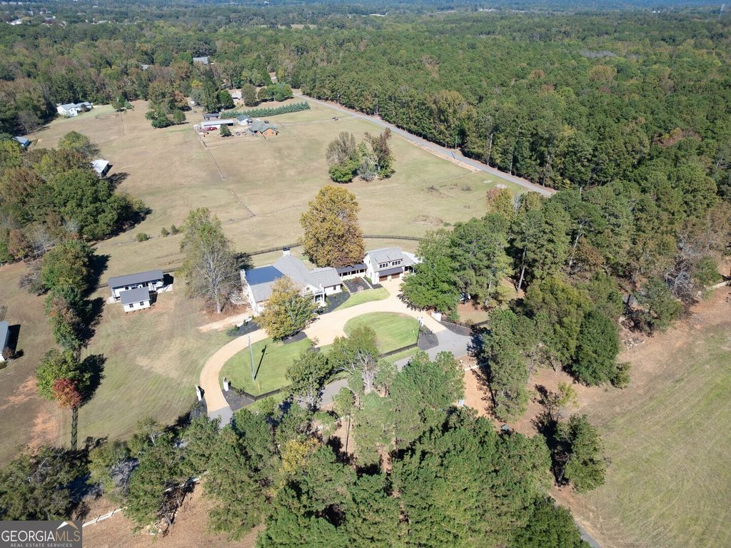 Photo of 419 Parker Road, McDonough, GA 30252 (MLS # 10805528)
