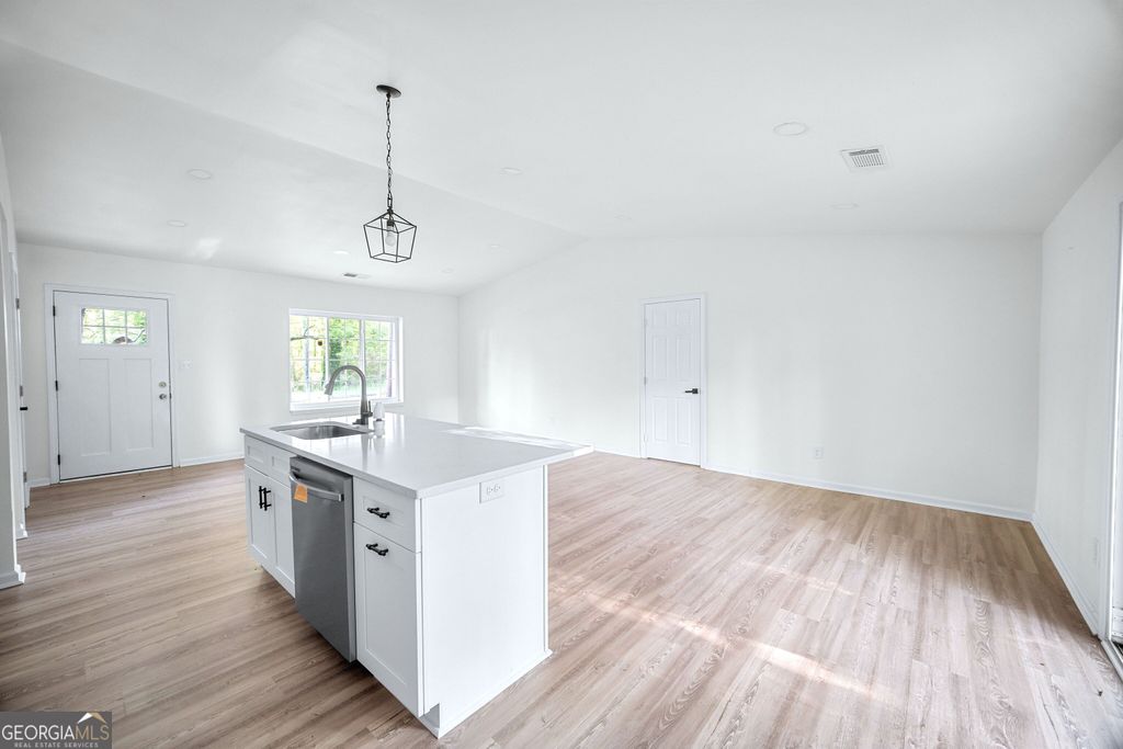 Photo of 1428 Muirfield Drive, Stone Mountain, GA 30088 (MLS # 10735970)