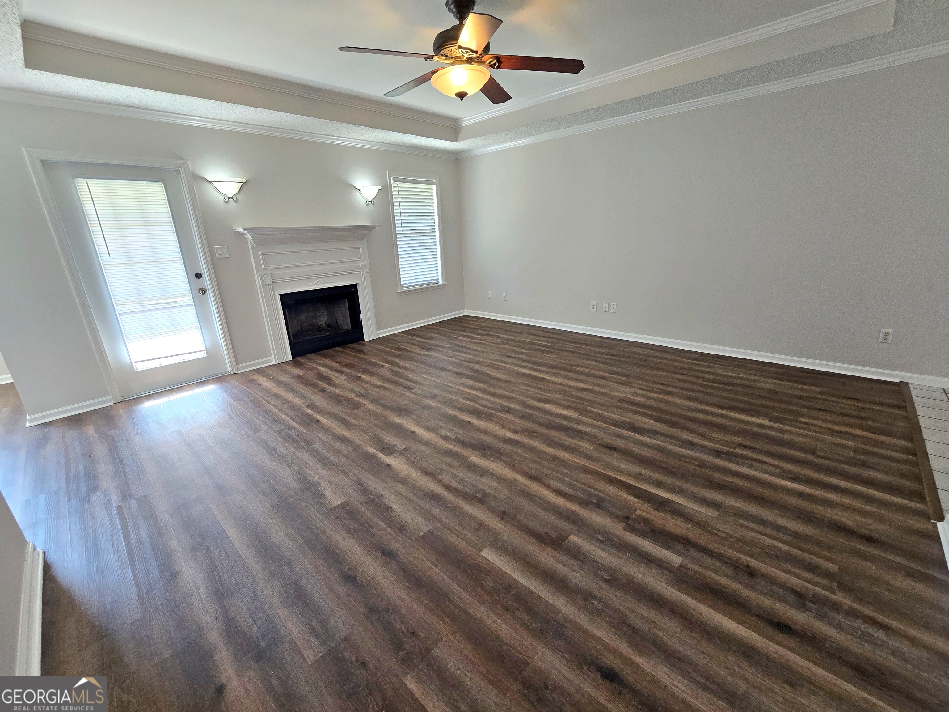 3814 Stratford CIR