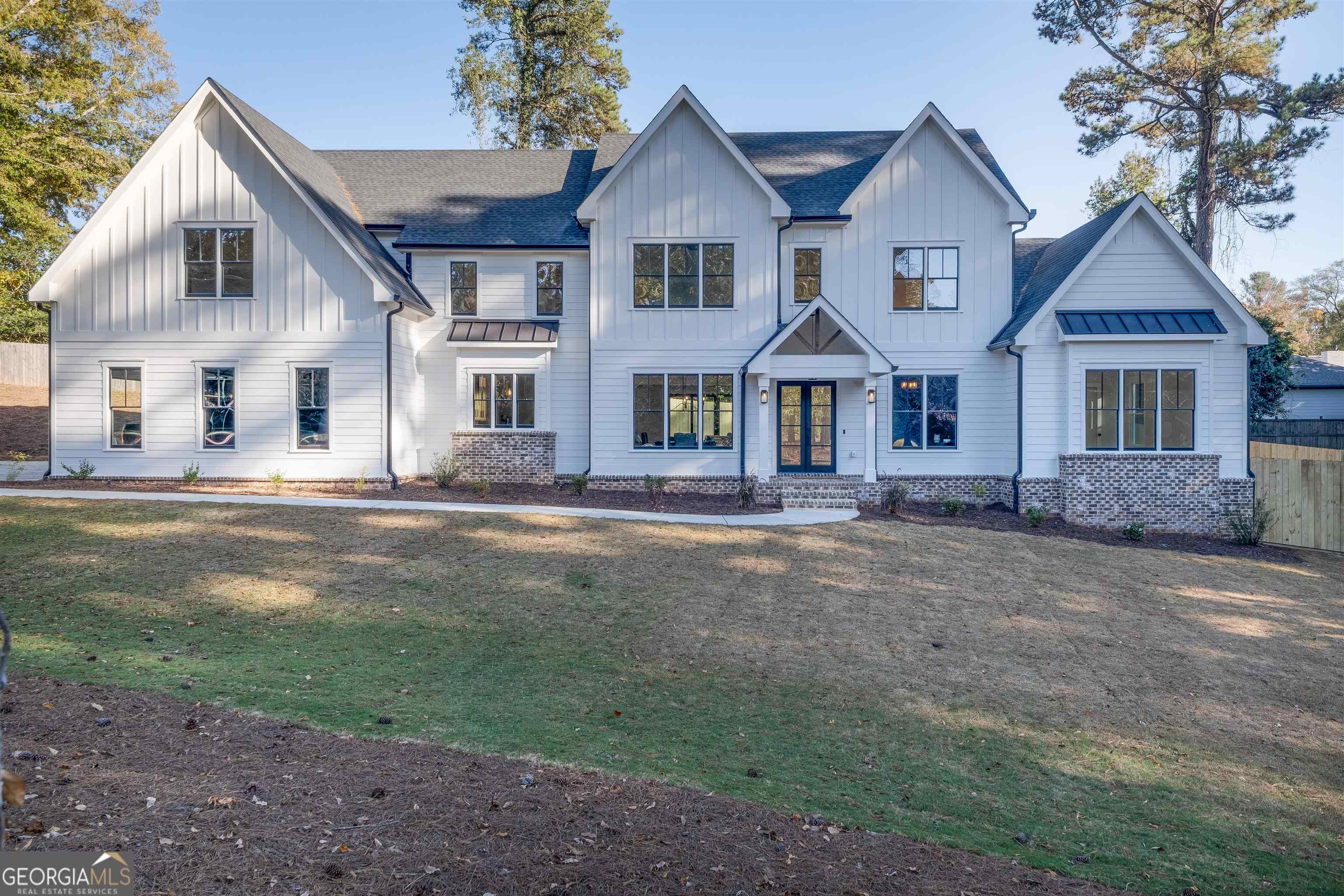 Photo 1 of 60 — 1493 Valley View RD, Atlanta, GA 30338
