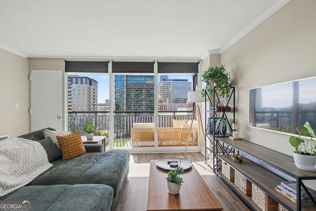 Photo of 620 Peachtree Street NE #908, Atlanta, GA 30308 (MLS # 10678391)