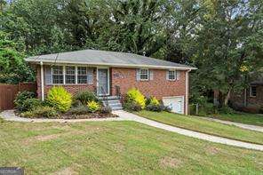3235 Woodview DR SE
