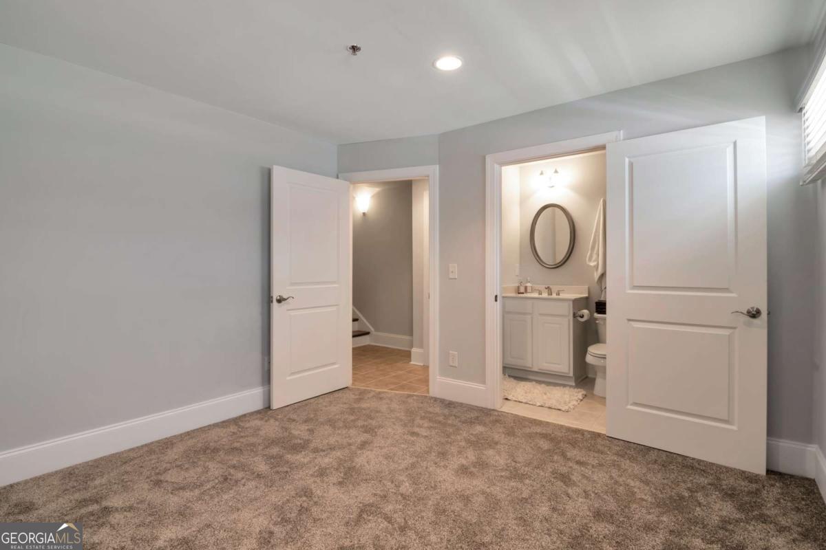 Emerson Hill Square - Residential Lease