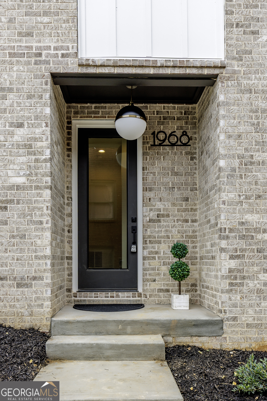 Welcome to your dream contemporary townhouse nestled in the prestigious Ashford Park neighborhood! The luxurious Centurion @ The Foxtrot is a 2 bedroom, 2 1/2 bathroom home that offers the perfect blend of modern elegance and urban convenience. Step inside and be greeted by an abundance of natural light streaming through the real hardwood floors, expansive windows, highlighting the sleek design and upscale finishes throughout. The open-concept living space is perfect for entertaining, with a gourmet kitchen featuring a luxury appliance package, waterfall island, exquisite lighting, and ample counter space. Upstairs, you'll find two spacious bedrooms, each with its own en-suite bathroom, providing comfort and privacy. And don't forget to head up to the rooftop deck with artificial turf, where you can relax and take in the breathtaking views of the surrounding cityscape and greenery. With a two-car garage and a Woonerf concept courtyard, this exclusive enclave of seven townhouses offers both convenience and tranquility. Plus, being located near a 33-acre green space with walking trails, parks, and playgrounds, you'll have plenty of opportunities to enjoy the outdoors. And the location couldn't be better - situated near all major highways, universities, hospitals, and restaurants, you'll have everything you need right at your fingertips. Not to mention, being part of the prestigious Ashford Park school district adds even more value to this already incredible home. Don't miss your chance to own this stylish and sophisticated townhouse - schedule a showing today and make it yours before it's gone!