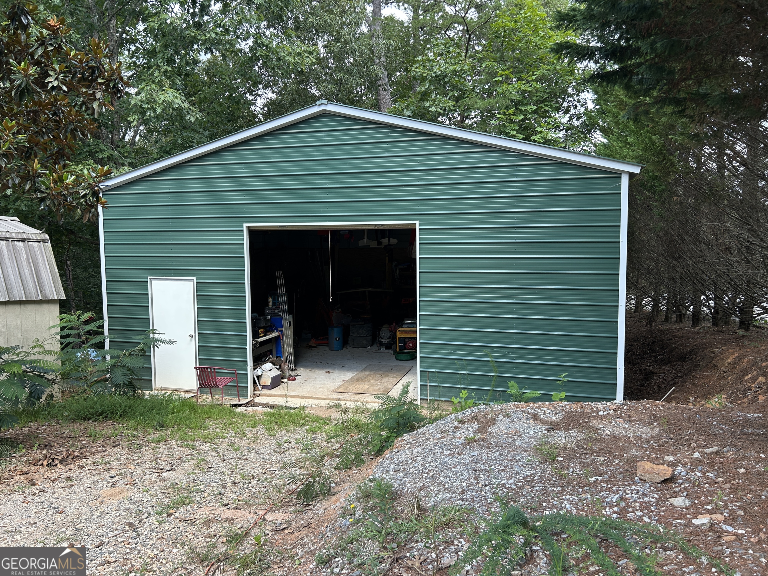 183 Golden Valley DR