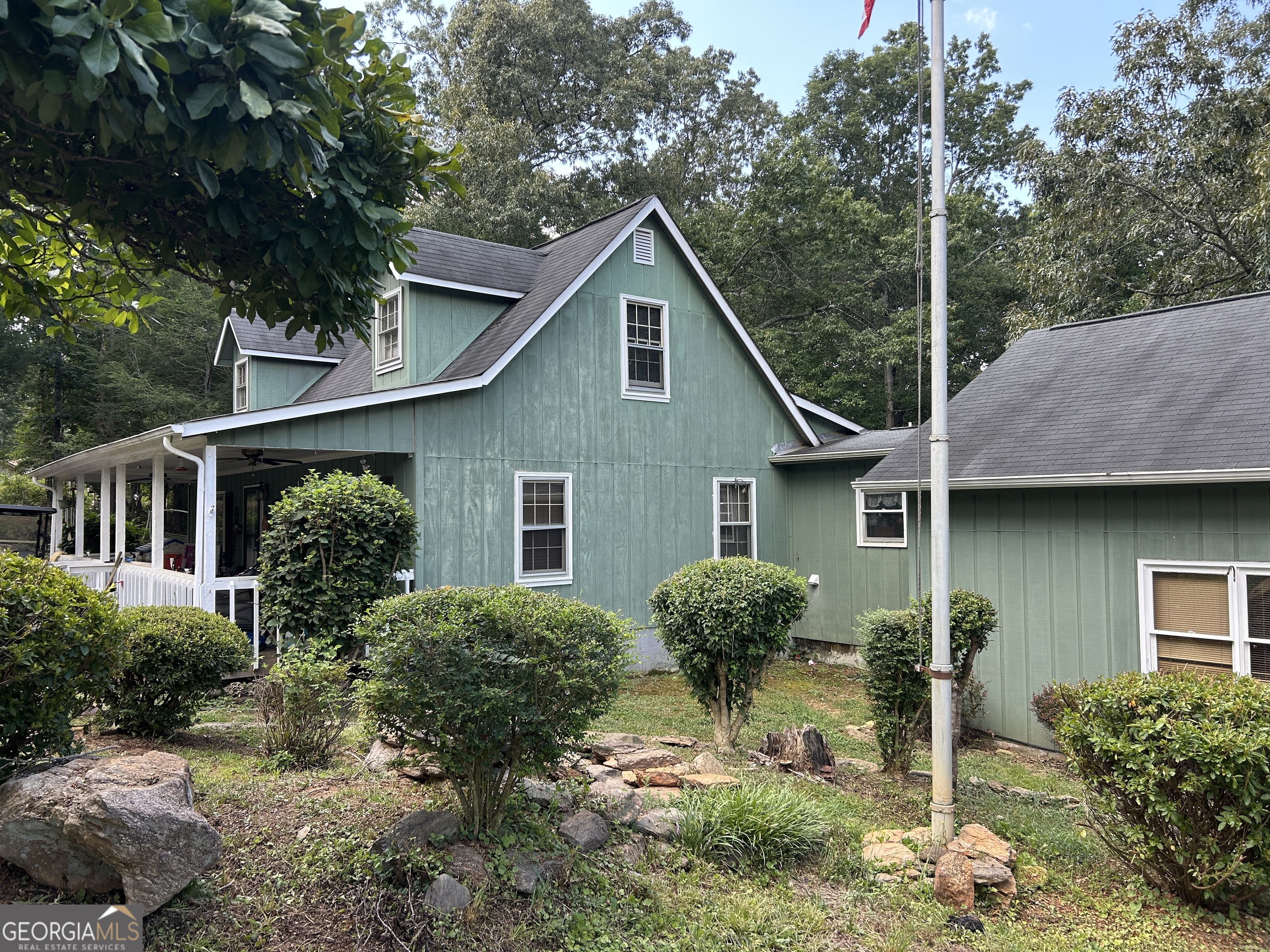 183 Golden Valley DR