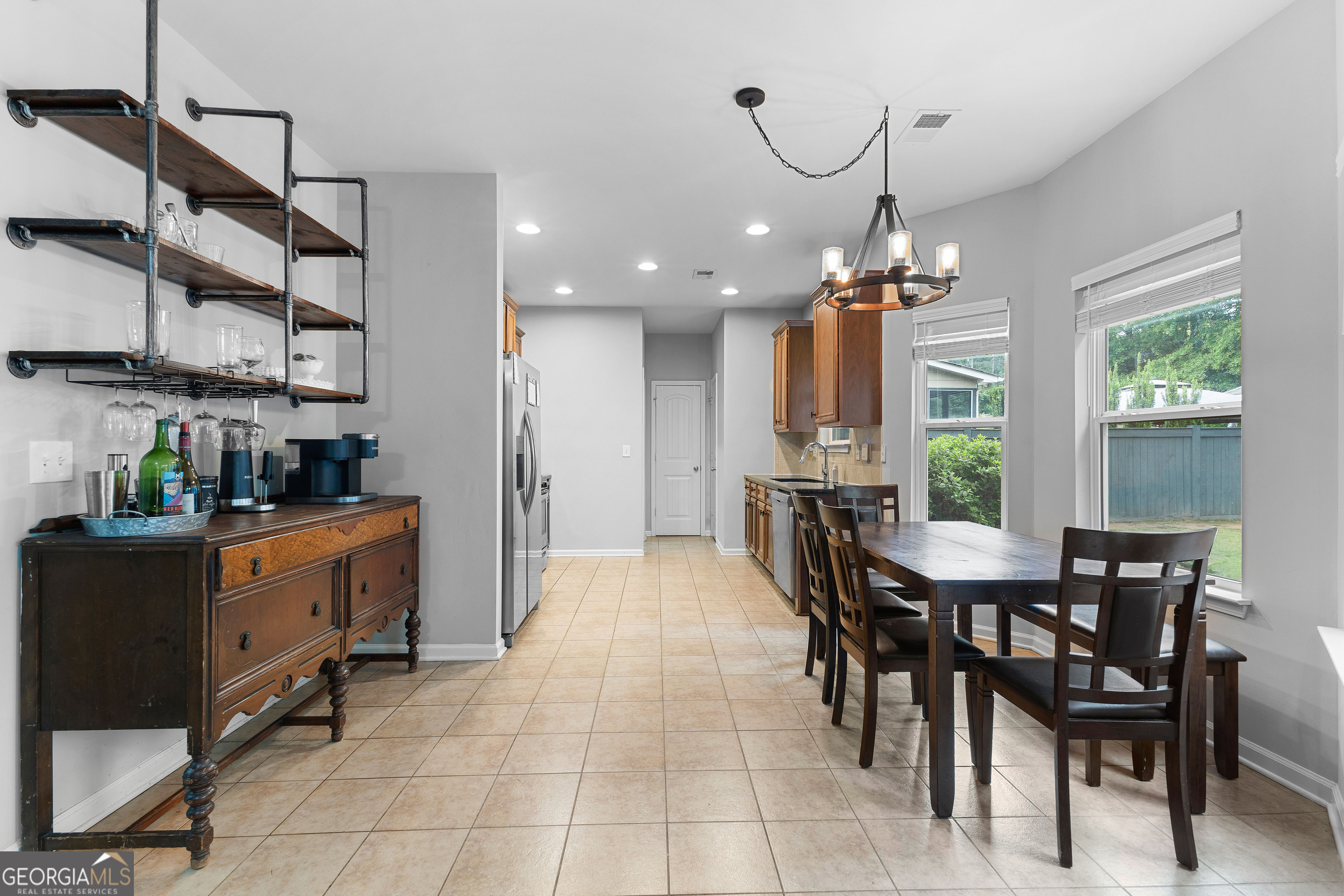 Newnan, Georgia 30263, United States, 4 Bedrooms Bedrooms, ,3 BathroomsBathrooms,Residential,Active,226042