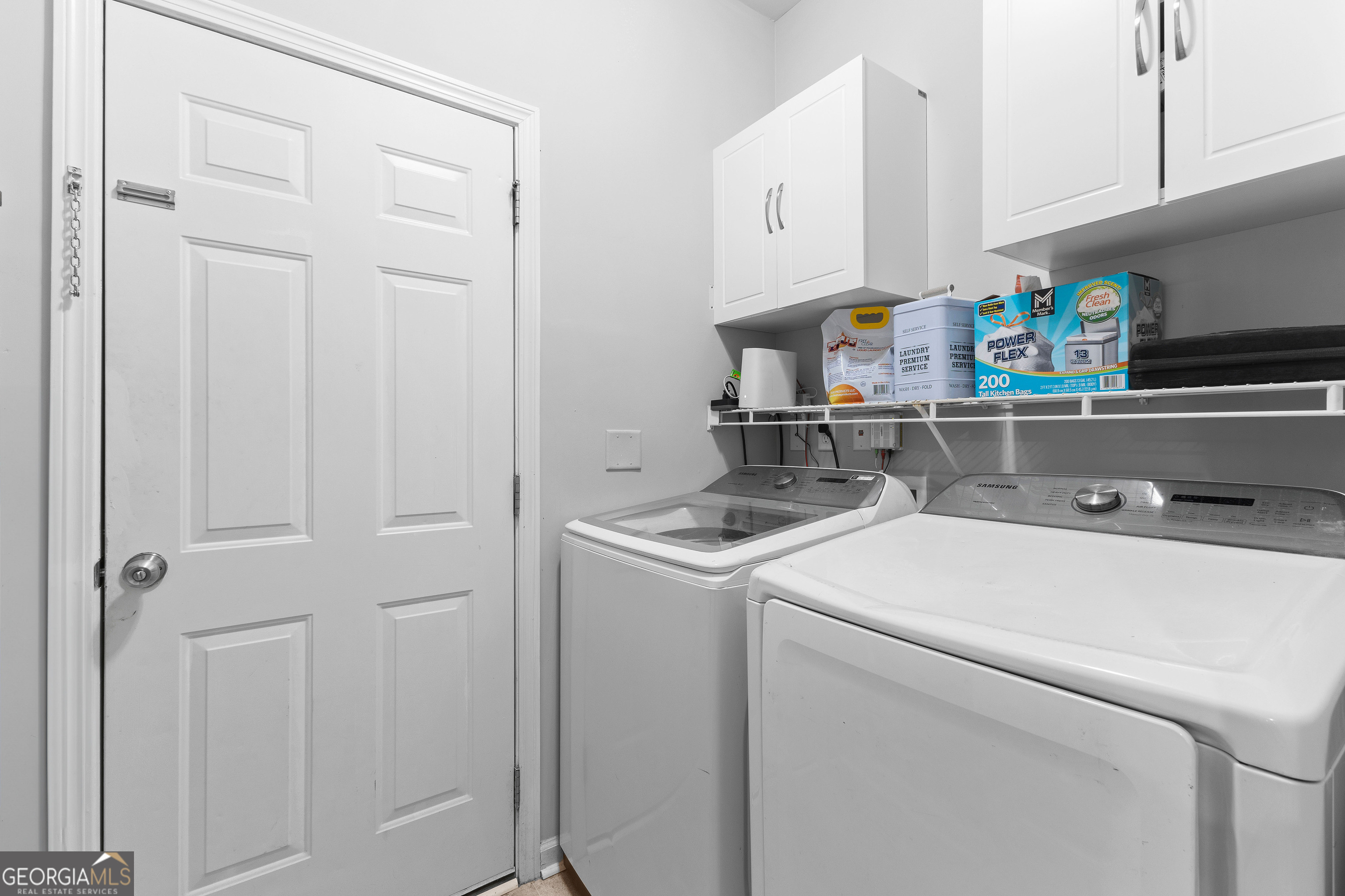 Newnan, Georgia 30263, United States, 4 Bedrooms Bedrooms, ,3 BathroomsBathrooms,Residential,Active,226042