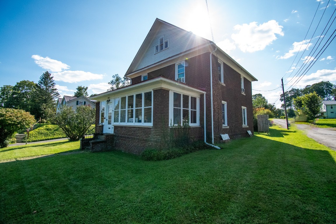 629 Mead Avenue, Corry, Pennsylvania image 2