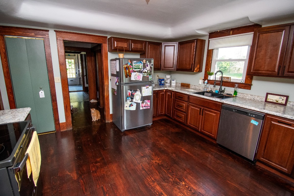 629 Mead Avenue, Corry, Pennsylvania image 8