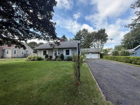 Photo for 820 SAINT CLAIR Avenue
