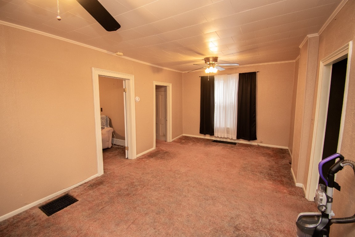317 W Elm Street, Titusville, Pennsylvania image 16