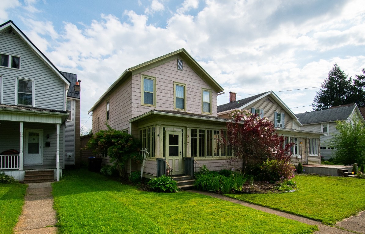 317 W Elm Street, Titusville, Pennsylvania image 1