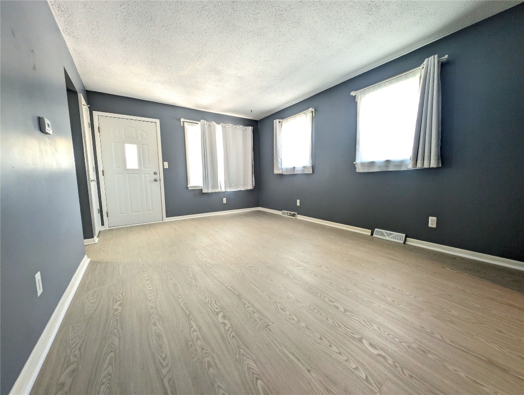 1162 Belleview Drive, Erie, Pennsylvania image 2