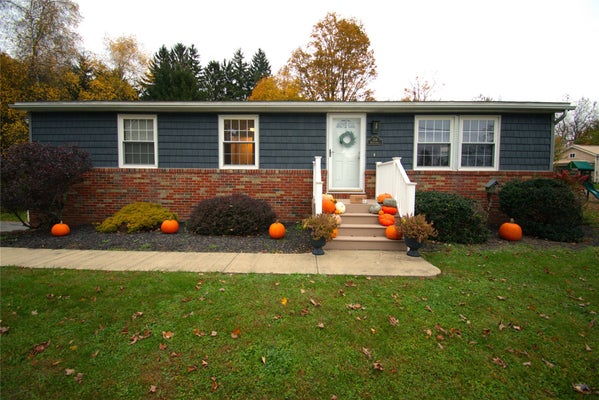 204 WORTH ST, CORRY, PA 16407 - Image 0528dce742f255e98d6cdc5409406e31/308539783