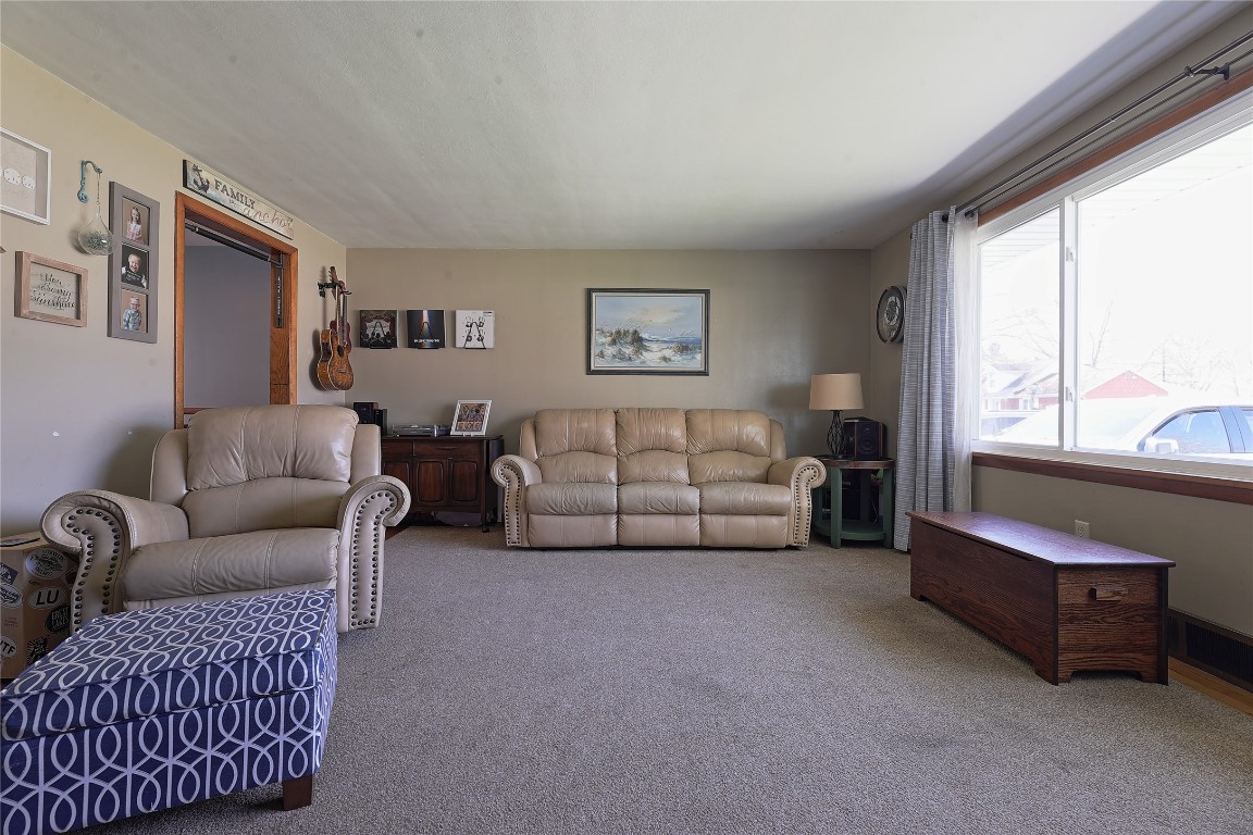 3011 Mckee Road, Erie, Pennsylvania image 4