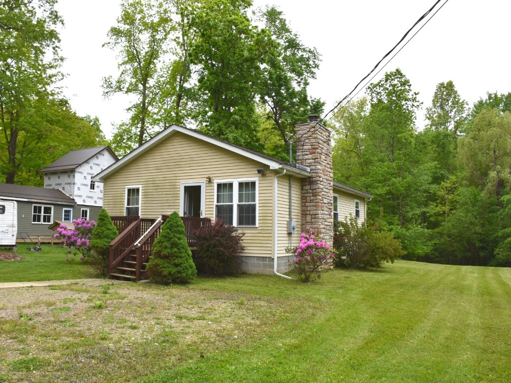 1429 Quick Drive, Espyville, Pennsylvania image 2