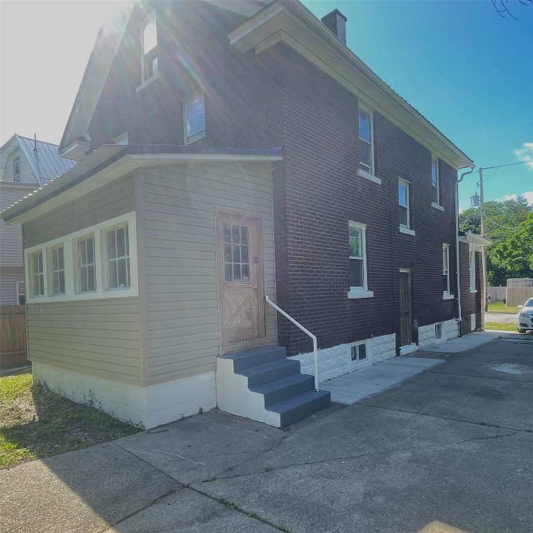 327 E 25th Street, Erie, Pennsylvania image 4