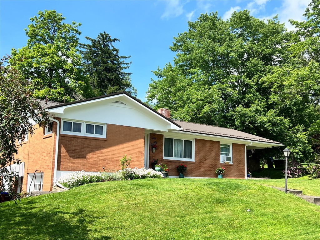 12208 Monnie Avenue, Conneaut Lake, Pennsylvania image 3