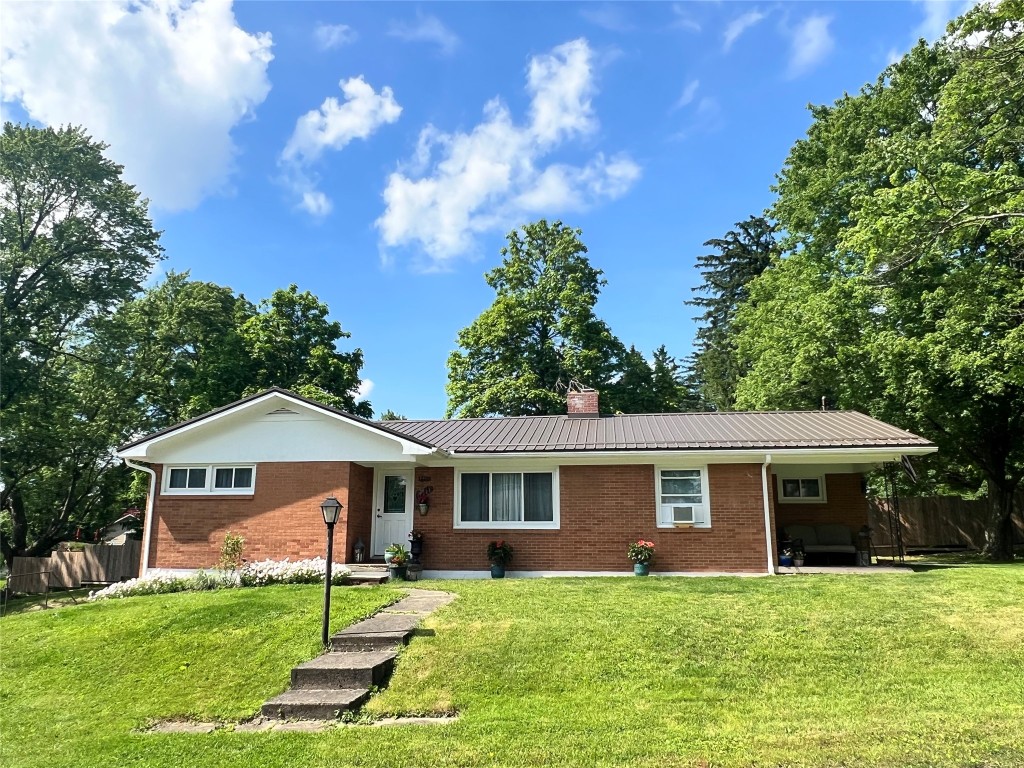 12208 Monnie Avenue, Conneaut Lake, Pennsylvania image 1