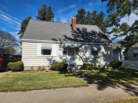 Photo for 452 E 38TH Street