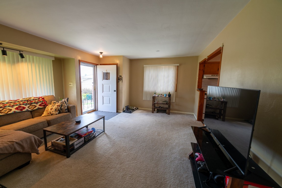 1333 W 45th Street, Erie, Pennsylvania image 13