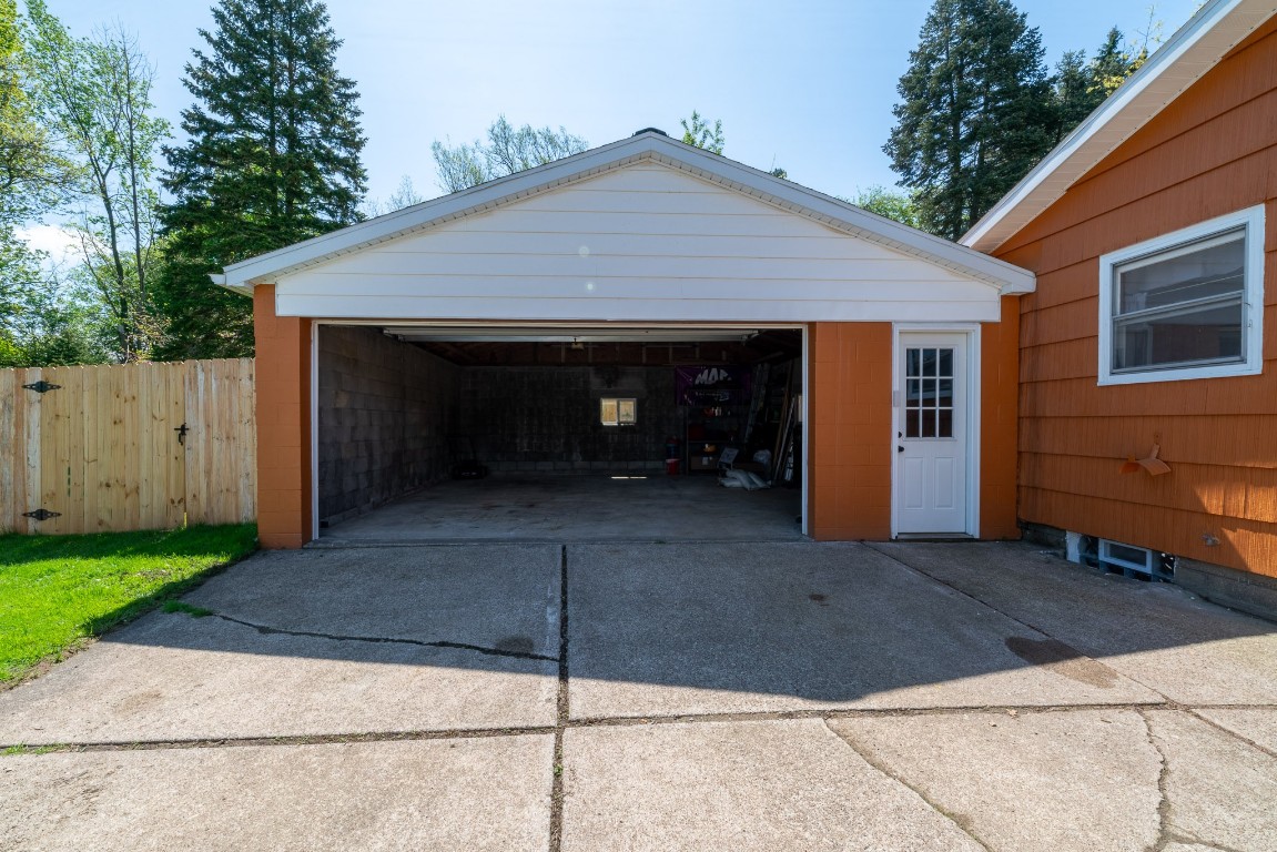 1333 W 45th Street, Erie, Pennsylvania image 4