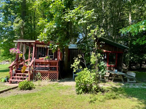 Homes For Sale - 10060 Richardson Road<br/> Cranesville, PA 16410
